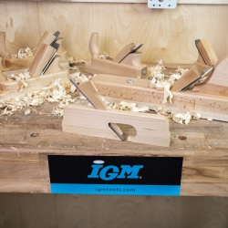IGM M970 Hoblík RÍMSOVNÍK - 27mm šírka reznej hrany, rozmer 255x27x75-155mm